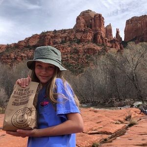 Meet your Posher, Isabelle